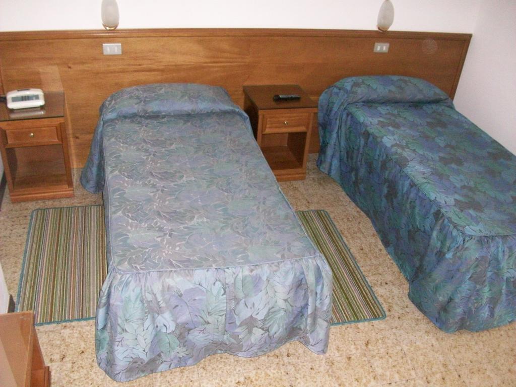 Hotel Santorotto Di Fabio Terrosi Sinalunga Quarto foto